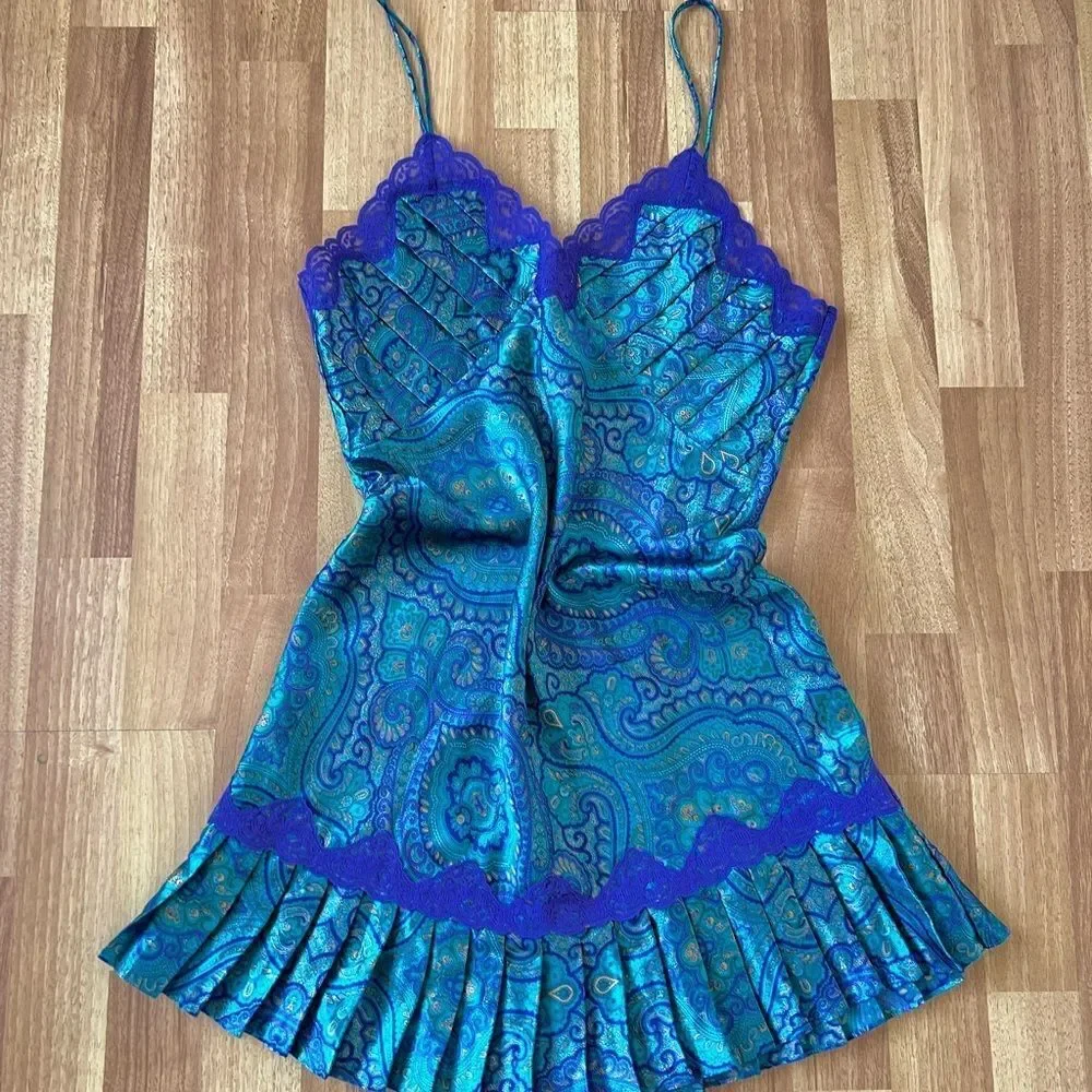 Vintage gold label VS Victorias Secret teal paisley lace Y2K mini slip dress S